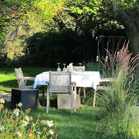 De L'artemise & Uzès