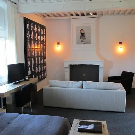 De L'artemise & Hotel 3*